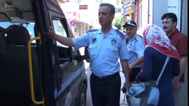 75'lik Dilencinin Üzerinden 7 Bin TL Çıktı