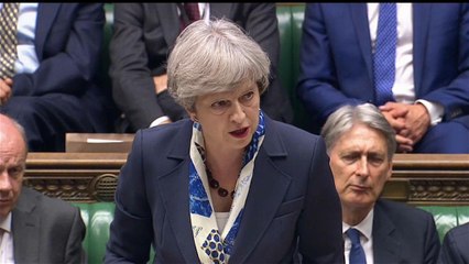 İngiltere başbakanı Grenfell faciasından dolayı özür diledi