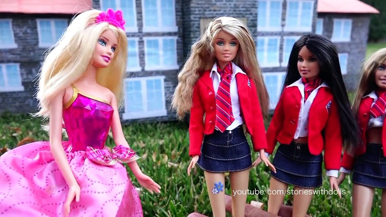 Barbie School of Princesses The Naughty Students Episode 1 Stories With Toys & Dolls