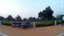 Sunday morning riding - INDIA GATE _ Rajpath _ Bajaj V15 _ee Indian bikers _ moto