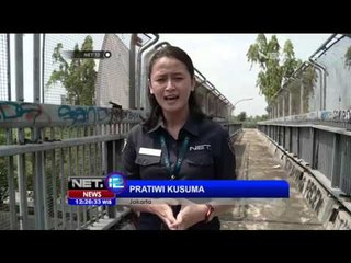 Descargar video: Seorang Perempuan Diperkosa di Jembatan Penyeberangan Kawasan Lebak Bulus - NET12