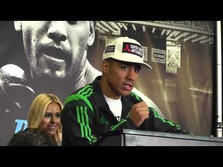 jesse vargas on stage at rios vs chaves press conference EsNews