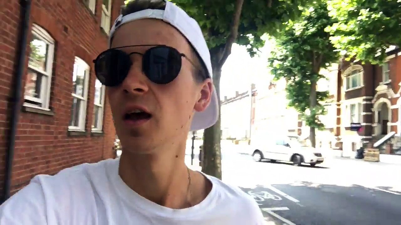 8 MILLION SUBSCRIBERS!