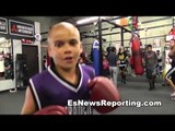 boxing prodigy mayweather beats pacquiao - EsNews