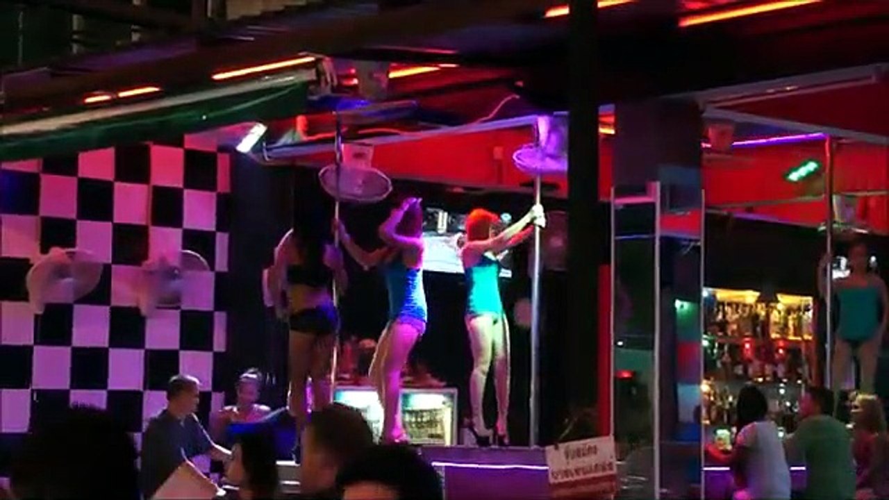 Bangkok night life hot sexy girls pool dancing(19)
