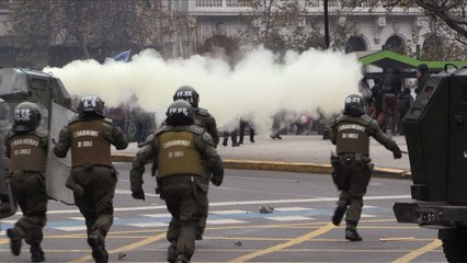 Affrontements lors d’une manifestation étudiante au Chilib