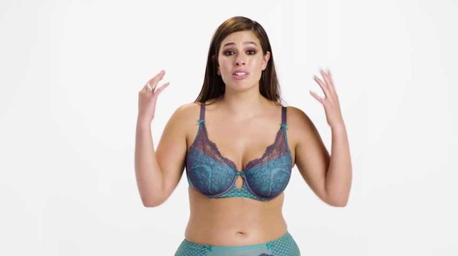 Pourquoi Ashley Graham a fondu en larmes après une séance photo
