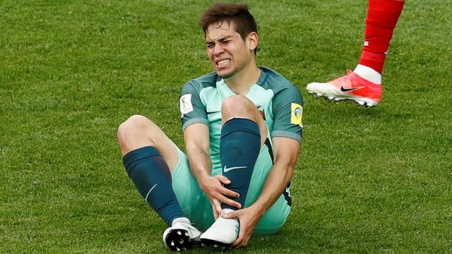 Portugal vence Rússia mas perde Raphaël Guerreiro na Taça das Confederações