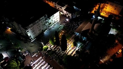 Akhisar Belediyesi Kadir Gecesi özel programına Akhisarlılar büyük ilgi gösterdi