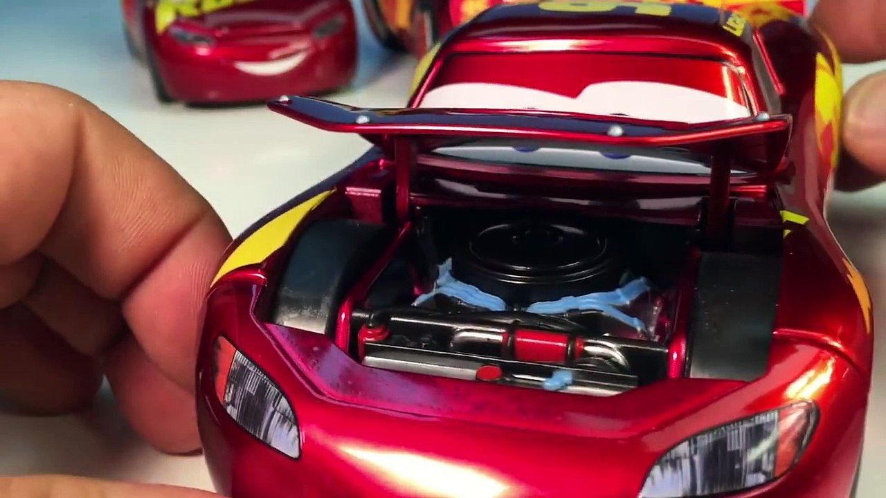 Disney cars 3 toys 5 racing center rusteze lightning mcqueen and cars 3 surprise toys pixa