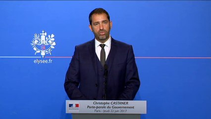 Le deuxième gouvernement d'Edouard Philippe a "vocation à durer longtemps", selon Emmanuel Macron