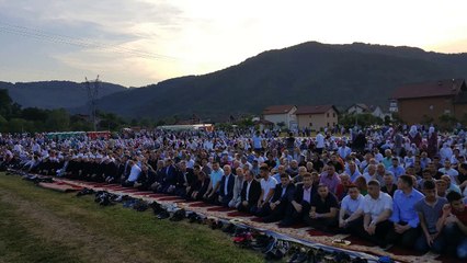 Pogledajte šta se dešavalo na najvećem iftaru u Konjević Polju