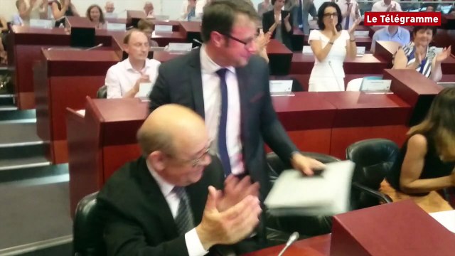 Bretagne. Loïg Chesnais-Girard élu président du conseil régional
