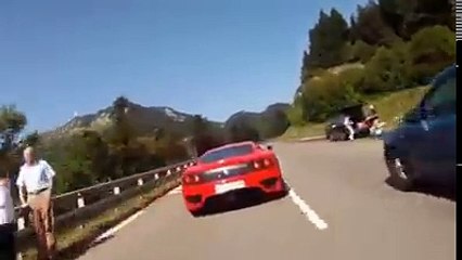Yamaha R1 vs Ferrari 360 street race.