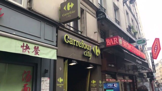 Ce parisien s'en prend au gérant d'un carrefour city encore ouvert dont les frigos sont en panne depuis 7 jours