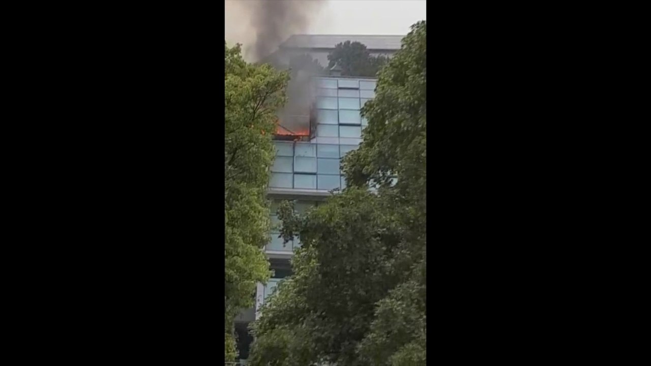 Bruxelles: incendie en face du Cinquantenaire