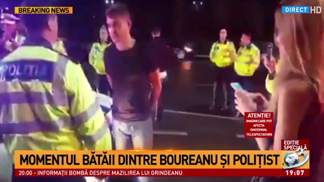 Un conducteur envoie un coup de genou dans les testicules d'un policier