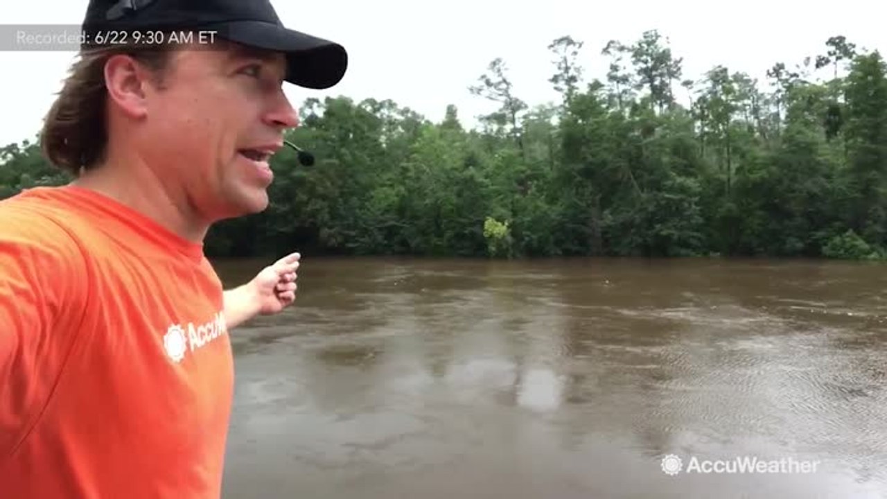 Reed Timmer tracks rising floodwaters at Styx River