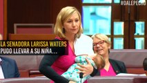 La senadora australiana que hizo historia al amamantar a su bebé durante sesión del Parlamento