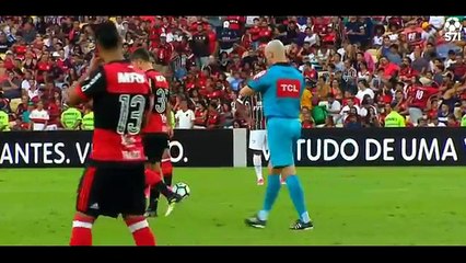 Télécharger la video: Fluminense 2 x 2 Flamengo Melhores Momentos (COMPLETO) Campeonato Brasileiro 2017