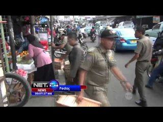 Sudah di Razia, Keberadaan Pedagang Kaki Lima Pasar Tanah Abang Tetap Tak Ada Habisnya - NET24