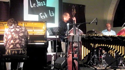 Cross Roads - Bernard Jean feat. Sangoma Everett, Louis Petrucciani, Mario Stantchev