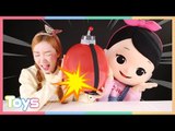 엘리와 꼬마 캐리의 틱틱벌룬 장난감 공포의 풍선 대결 놀이 CarrieAndToys