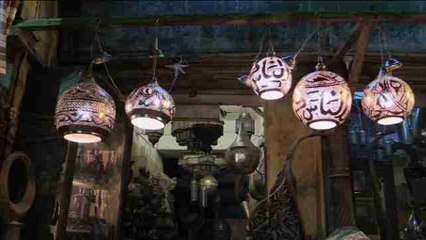 Las noches del Ramadán llenan de color y alegría las calles de El Cairo