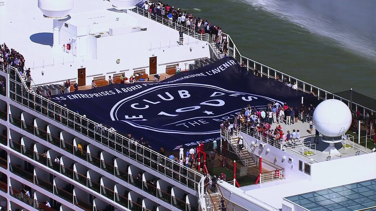 Émouvant retour du Queen Mary 2 à Saint-Nazaire