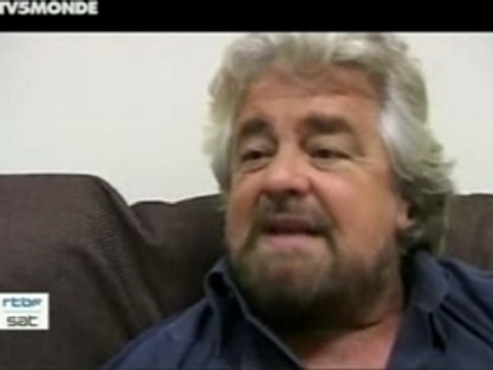 BEPPE GRILLO SPECTACLE en italie