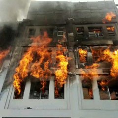 Warehouse Burns in Central Lima