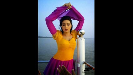 দেখুন অশ্লীলতায় শীর্ষে