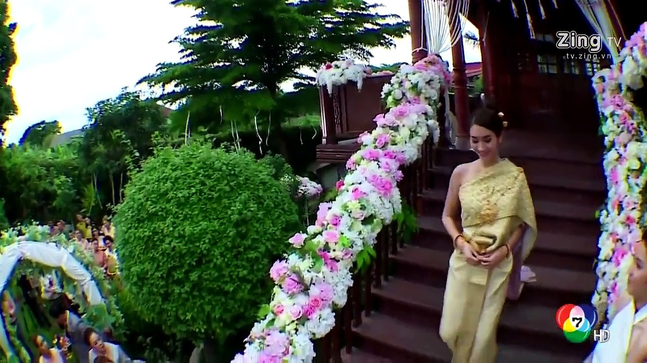 Cô dâu này mà anh bảo " Nhìn làm gì xúc phạm con mắt"