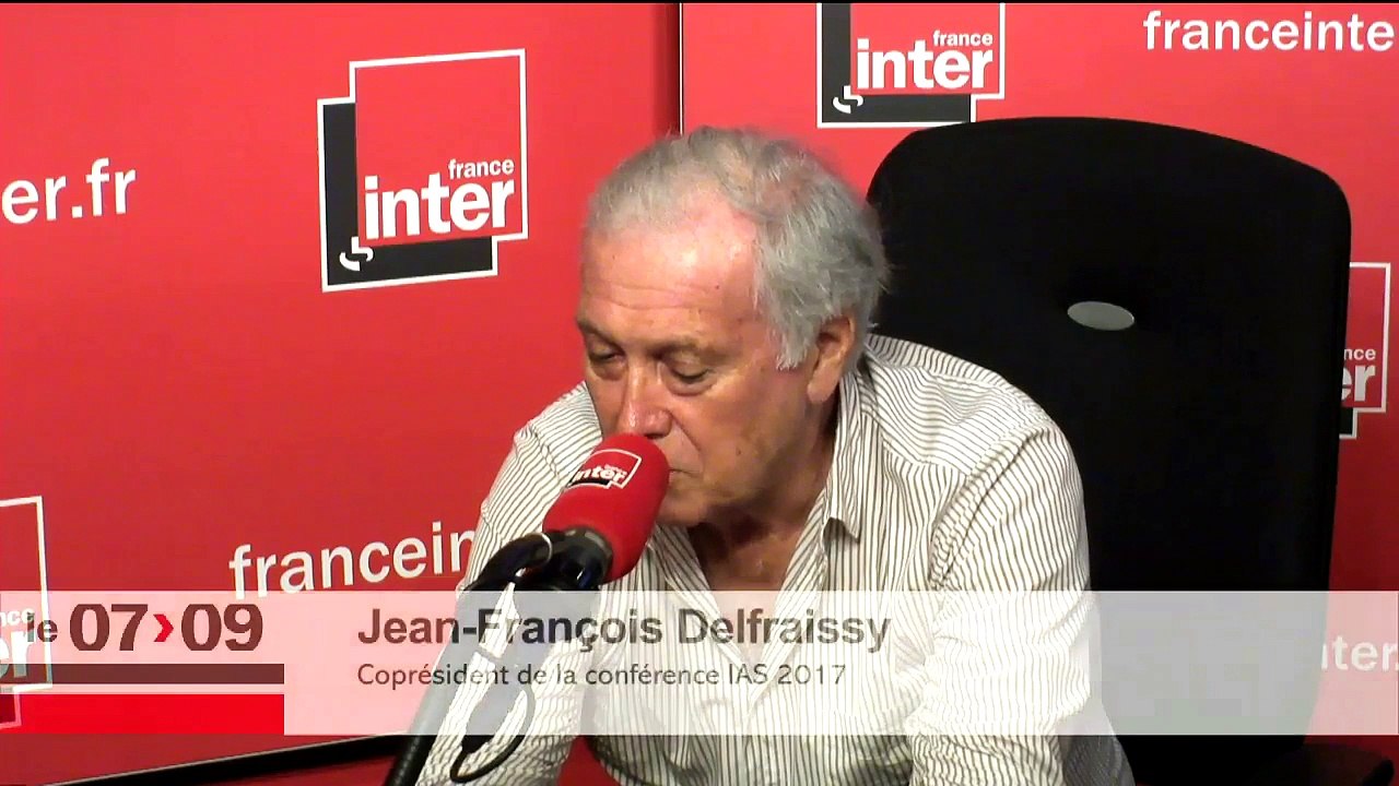 Jean-François Delfraissy sur la PrEP "Vous savez que vous allez prendre des risques, et vous prenez ces médicaments pour éviter d'être contaminé."