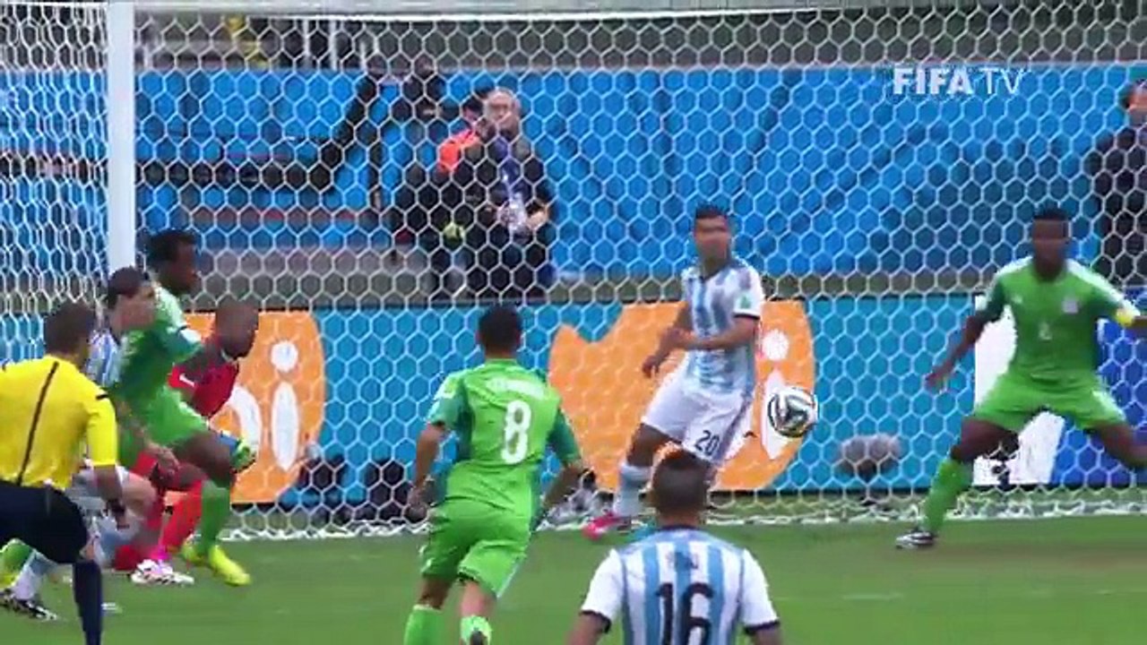 MESSI__TOP_10_GOALS,_10_YEARS