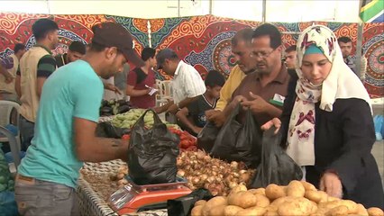 هذا الصباح-سوق خيري لتوفير احتياجات الأسرة الفقيرة بغزة