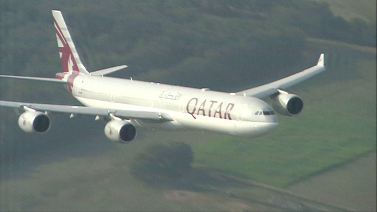 Qatar Airways seeks to buy stake in American Airlines