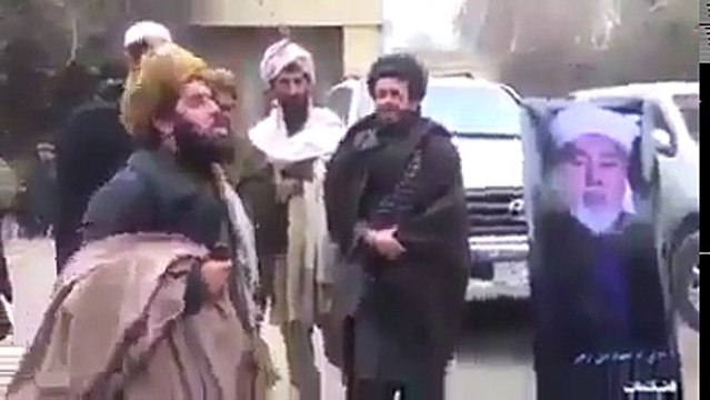 palyaço soytarılar diyni oyuncak haline getirdiler sarık cübbe şalwar giyenleri sakınmüslim sanmayın