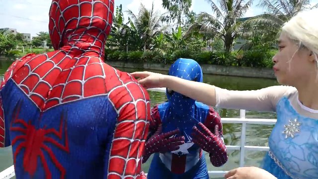 Superheroes War Nerf Gun Spiderman SAW Shark Attack ! Anna Elsa Spidergirl Action Movie