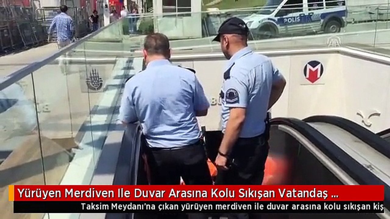 Yürüyen Merdiven Ile Duvar Arasına Kolu Sıkışan Vatandaş Kurtarıldı