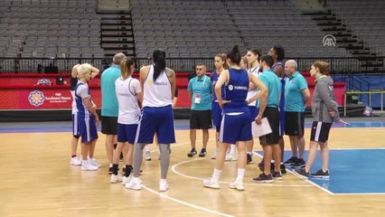 A Milli Kadın Basketbol Takımı Menejeri Zeynep Gül Ene