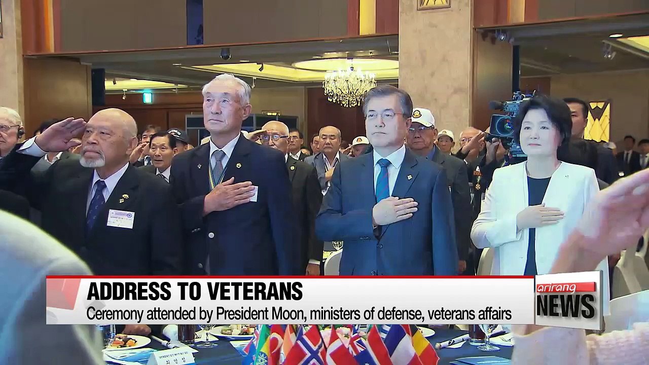 President Moon thanks Korean War veterans and vows to defend nation's safety