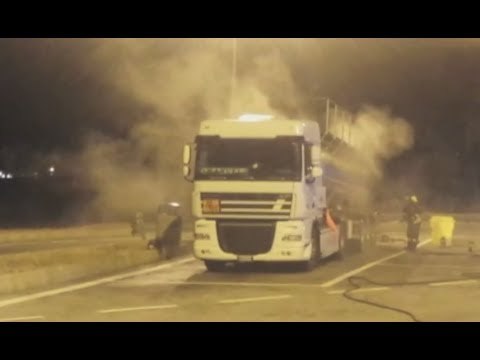 Santa Marinella (RM) - Cisterna perde acido, intervengono i Vigili del Fuoco (23.06.17)