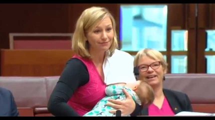 Australie : Une sénatrice allaite son bébé en plein Sénat (vidéo)