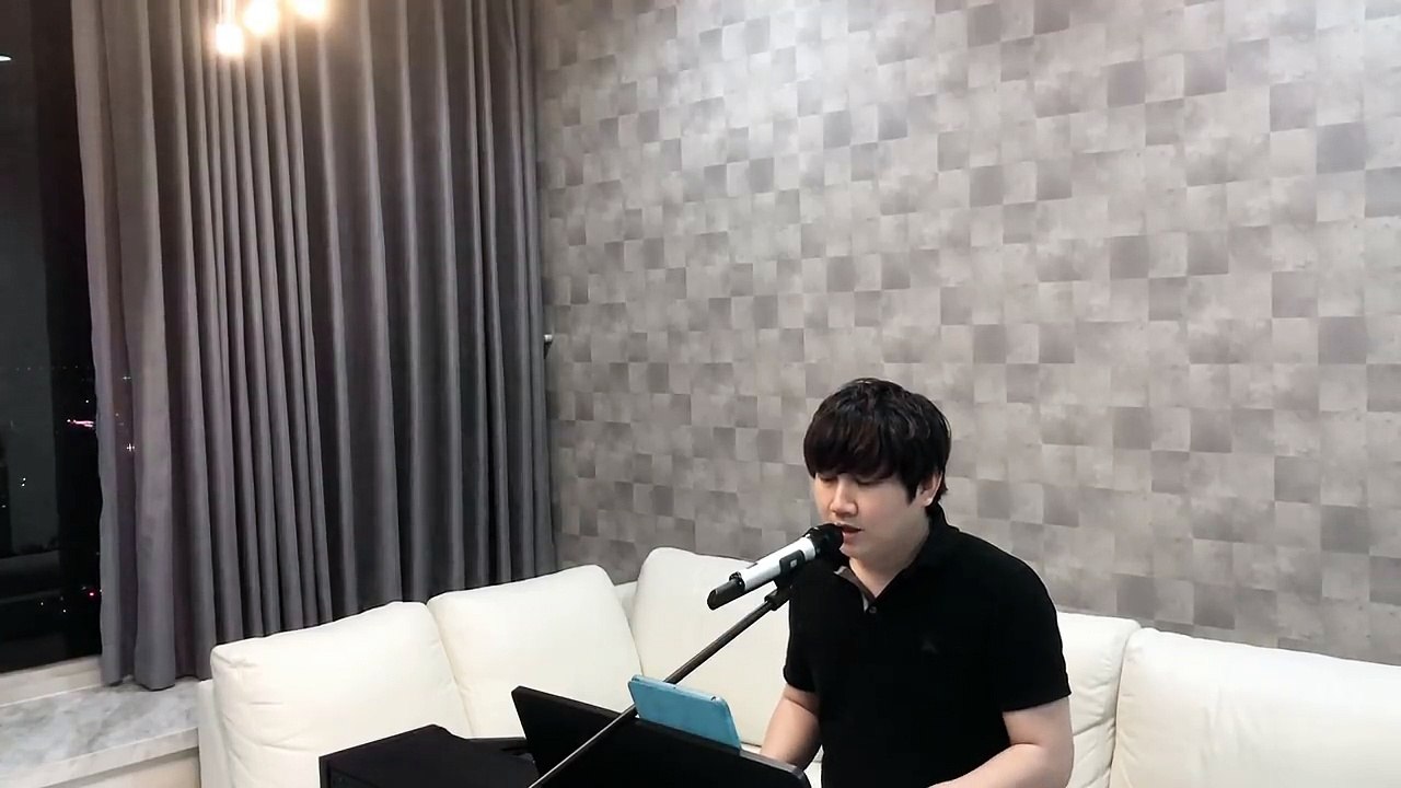Phải Giữ Em Thế Nào + Lắng Nghe Nước Mắt Mr Siro (Piano Cover)
