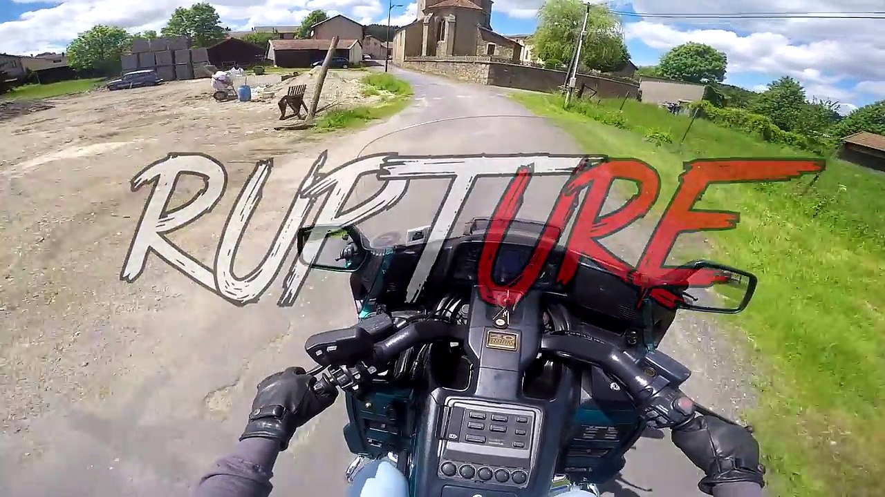 JE TEST LA MOTO DE MON PÈRE ! 1500 GOLDWING