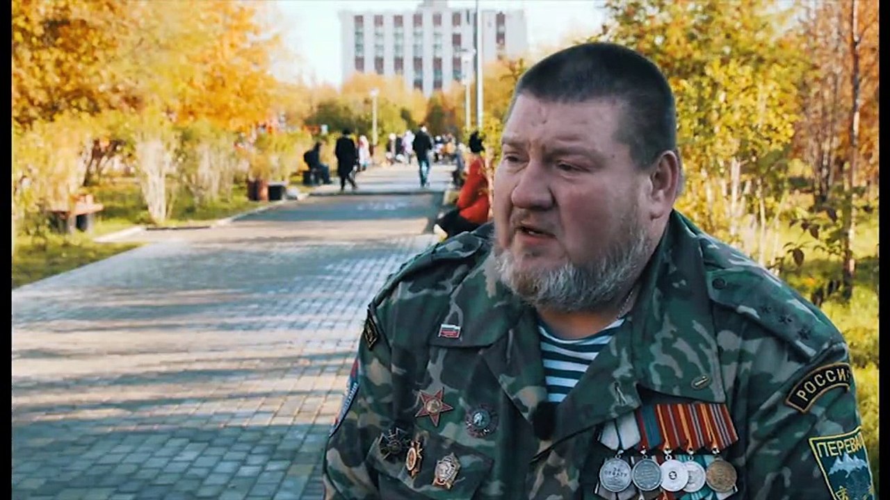 100 летию города Мурманска посвящается. 02. Люд...