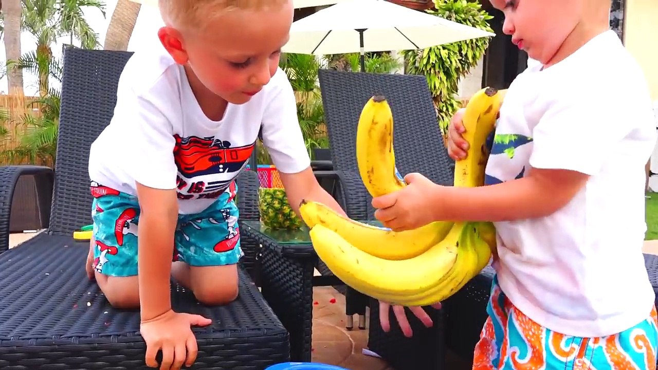 Bad Kid Magic Transform Food in Pool Johny Johny Yes Papa Nursery Rhyme