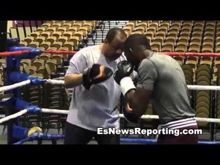 lara on canelo he got fake muscles and is a midget - july 12 fight EsNews