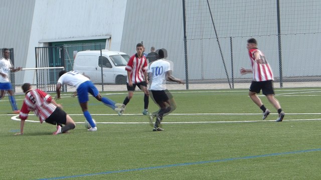 UGA LYON-DECINES (U19) - FC VAULX-EN-VELIN MATCH AMICAL